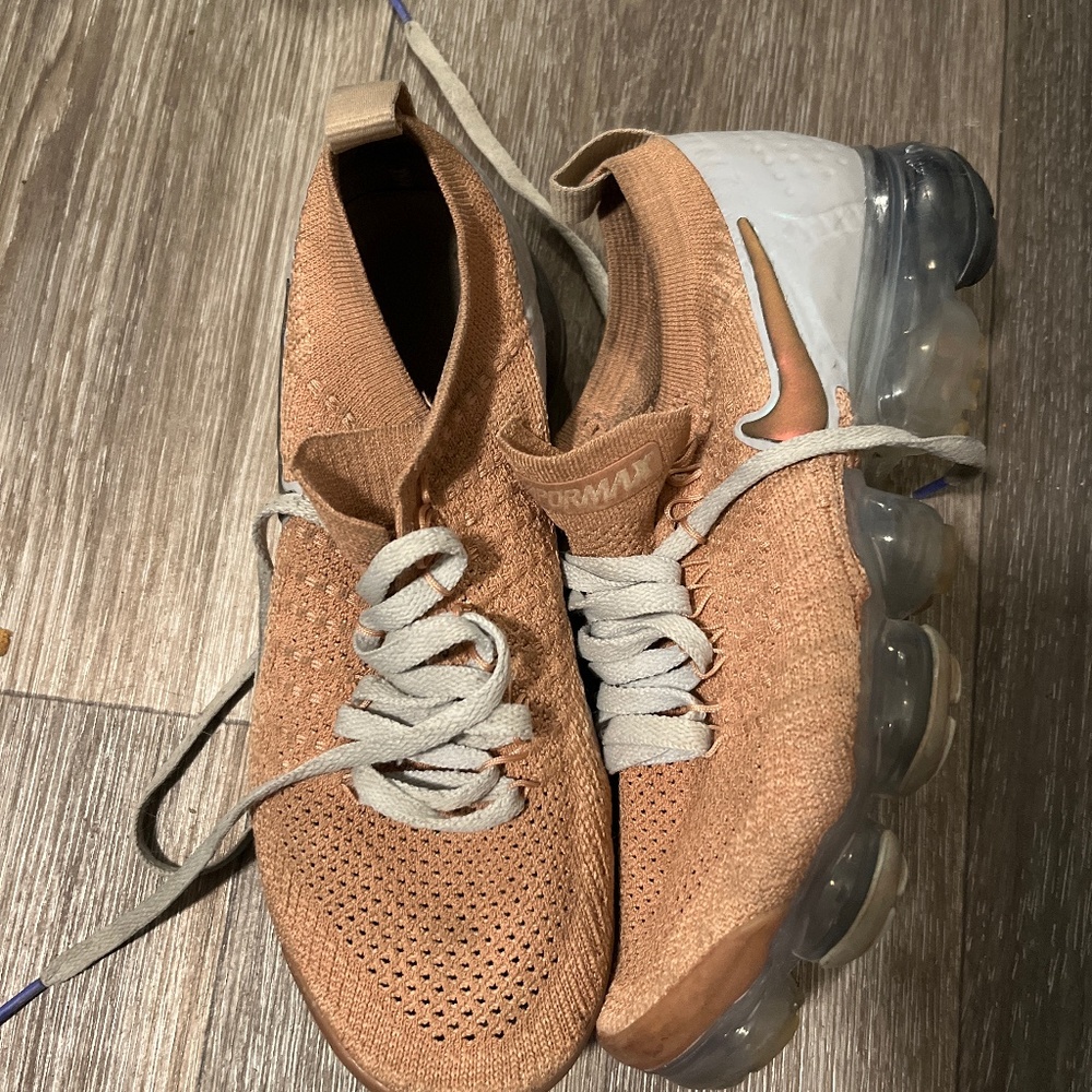 Nike vapor max size 7